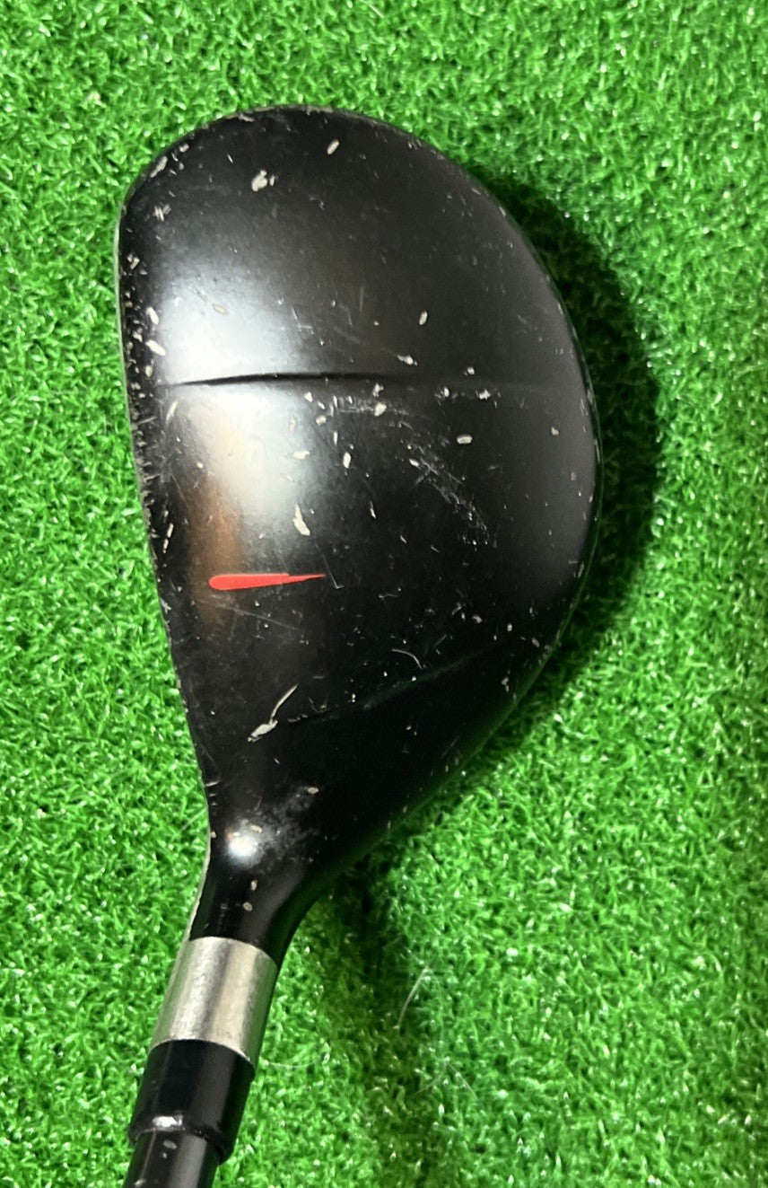 TaylorMade AeroBurner Rescue Hybrid #4 Stiff Flex Graphite RH Winn DriTac Grip